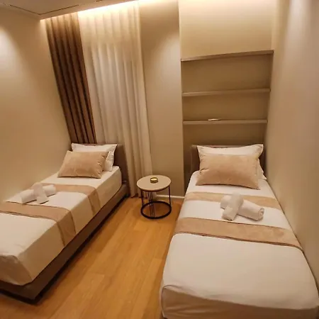 Azure Bay Apartament