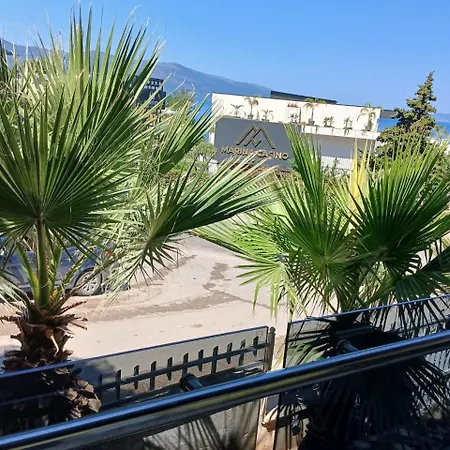 Azure Bay Apartament